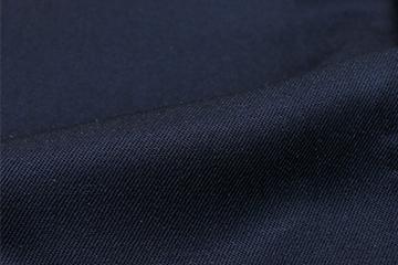 艶を纏う、ウィンターモヘヤのダブルブレストジャケット