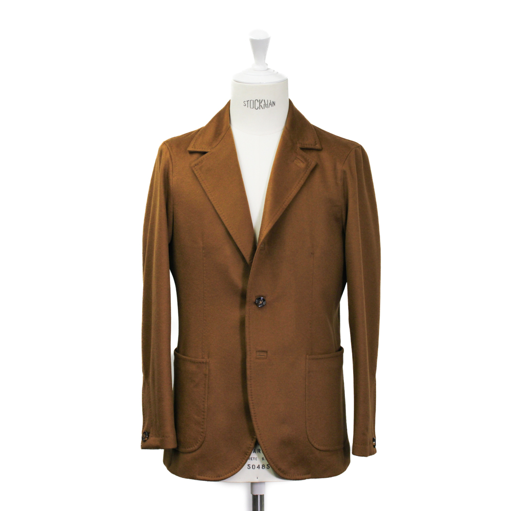 エフォートレス ブラウンジャケット＆トラウザーズ